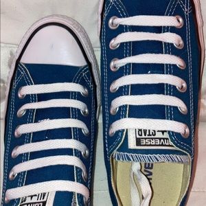 Ladies Teal blue Converse shoes size 7.5